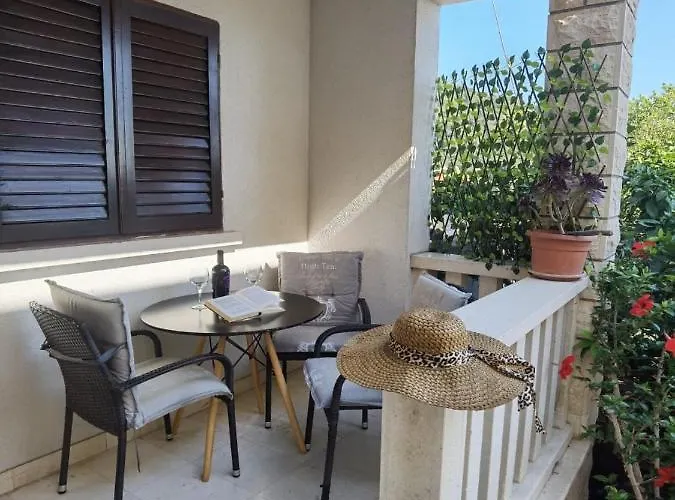Tina * Smokvica (Korcula)