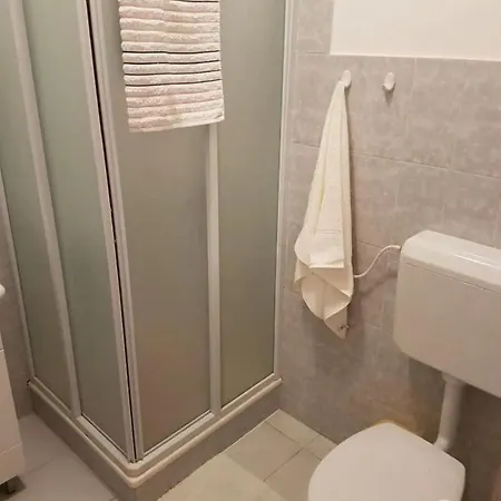 Tina Apartment *